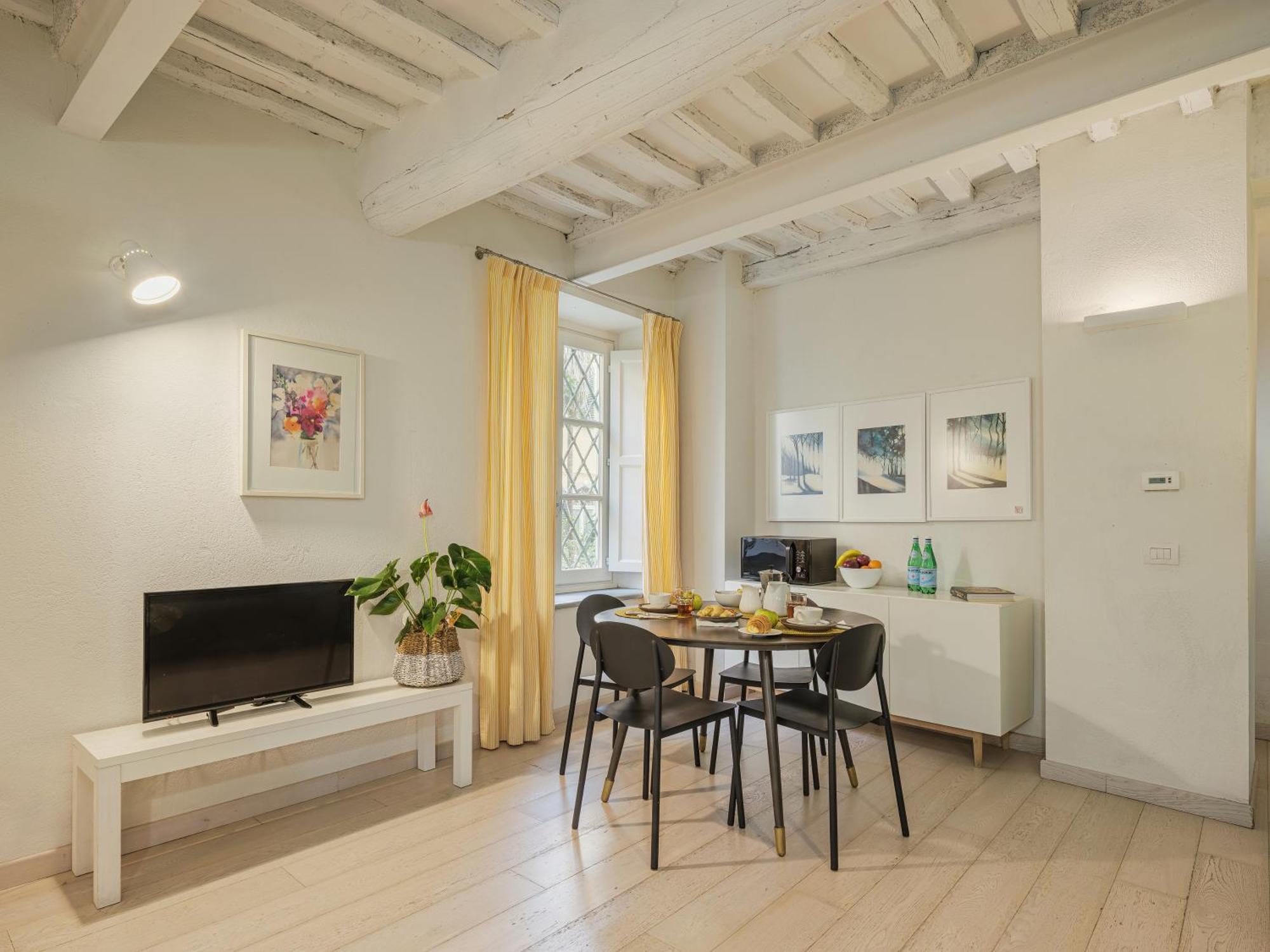 Residenza Degli Artisti Apartments Λούκα Εξωτερικό φωτογραφία